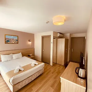 Ottoman Luxury מלון