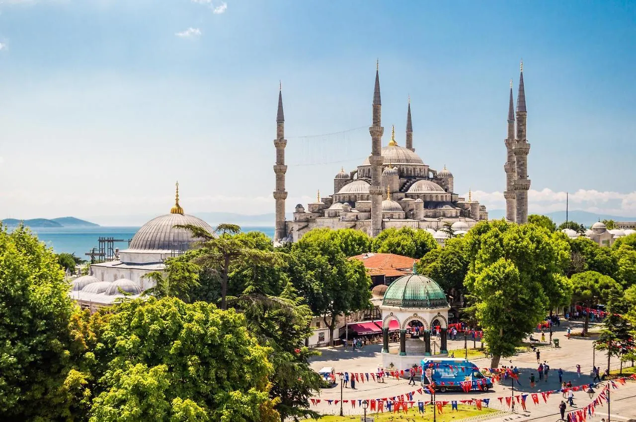 Benler Otel Laleli Istanbul 3*,